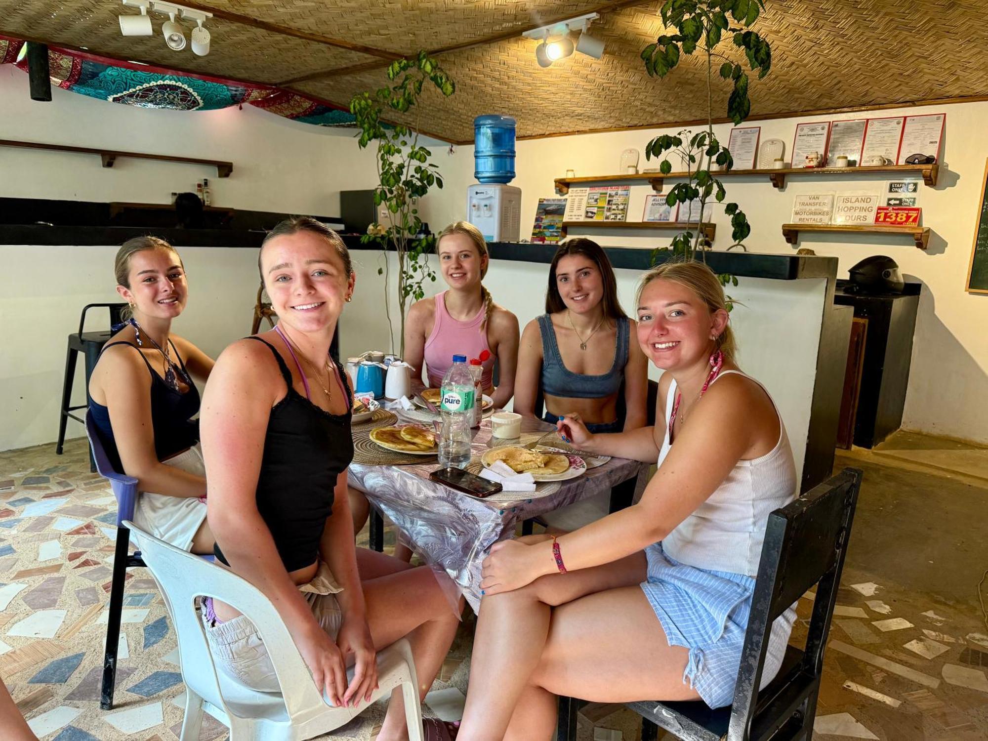 Paradiso Hostel El Nido Ngoại thất bức ảnh